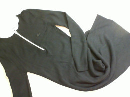 Black dress, stretch, with zipper Black dress, stretch, with zipper