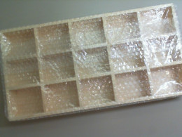 Organizer for collecting figurines Organizer for collecting figurines