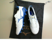 Football boots, blue with studded sole Made in Japan Size 40