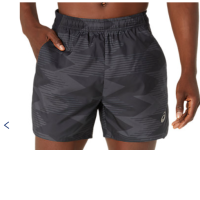 ASICS MEN MULTIPOCKET GRAPHIC 5IN SHORT