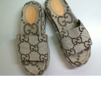 Women's fabric flip-flops, platform