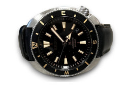 Seiko Watch model 4R35-04Y0