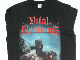 Black  round neck shirt with red pattern 