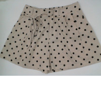 Women's cream-colored shorts with black polka dots size S