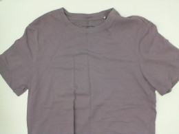 ronud neck shirt size S