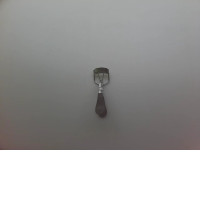 Eyelash curler