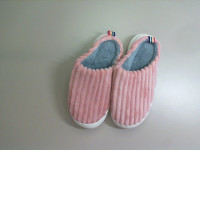 Flip flops pink size 9