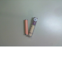 Lipstick and consiler light light pink