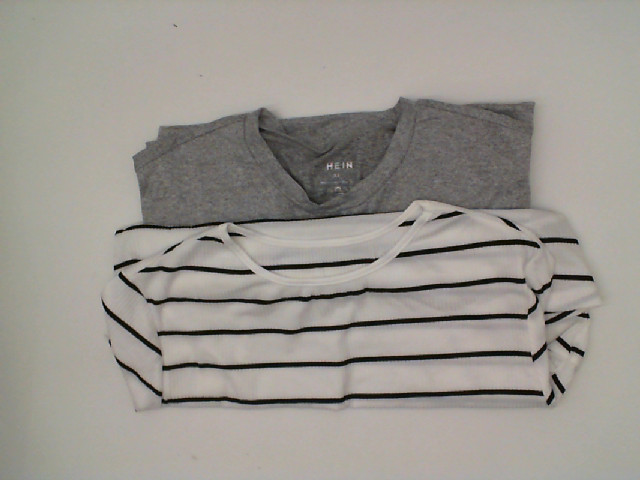 set of round neck shirt (2pcs/set) set of round neck shirt (2pcs/set)