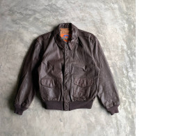 BROWN LEATHER JACKET SIZE M BROWN LEATHER JACKET SIZE M