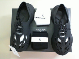 Black rubber shoes Patrizia Pepe+2 pairs of socks