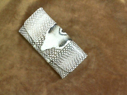 Leather wallet, snake-like