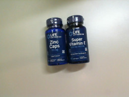 Set of 2 vitamins Zinc capsul+super vitamin E