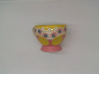 Pink ceramic mug with flower pattern Pink ceramic mug with flower pattern