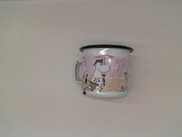 Glass of saliva Moomin