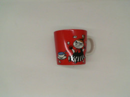 Red cartoon drinking glass Red cartoon drinking glass