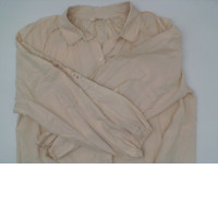 Cream long-sleeved shirt size L