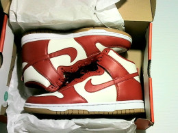 sports sneakers sports sneakers