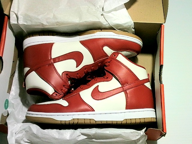 sports sneakers sports sneakers