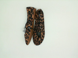 Leopard print sandals ZARA