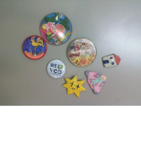 Set of 7 badges for clothing, assorted