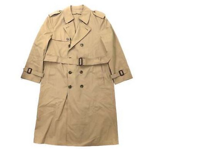 Reversible waterproof coat, honey color. Reversible waterproof coat, honey color.