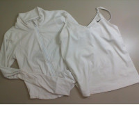 Women's white sports set 1 top+1 zip jacket Women's white sports set 1 top+1 zip jacket