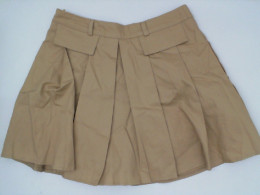 Cream colored short skirt size L Cream colored short skirt size L