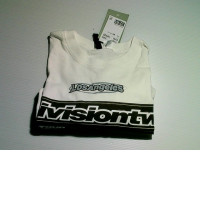 Short sleeve shirt Short sleeve shirt