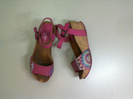 Women's open platform shoes