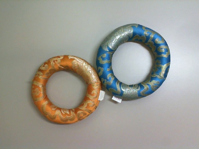 Set of 2 fabric bracelets, Nepal Set of 2 fabric bracelets, Nepal