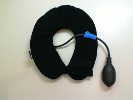 Travel neck pillow with hand pump Travel neck pillow with hand pump