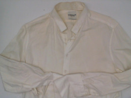White long-sleeved shirt