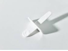 Set of 17 plastic ice cream sticks