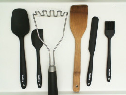Set of kitchen utensils Set of kitchen utensils