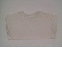 White short sleeve round neck shirt