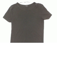 Black round neck shirt