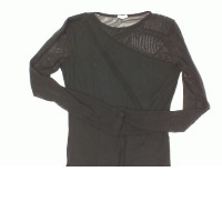 Women's black long-sleeved round neck shirt