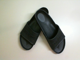 Men's rubber flip-flops