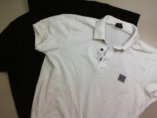 Set of 2 men's polo shirts, white+black Set of 2 men's polo shirts, white+black