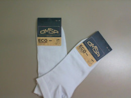 Set of 2 pairs of white OMSA socks