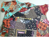 Set of 3 women's blouses, with bright print