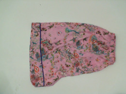 Women's pink shorts Women's pink shorts