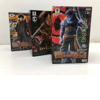 Set of 3 One Piece Japanese figures, Grandline edition