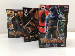 Set of 3 One Piece Japanese figures, Grandline edition