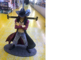 BIG SALE! Japanese figure Mihawk