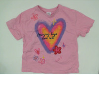Pink children's shirt with heart pattern