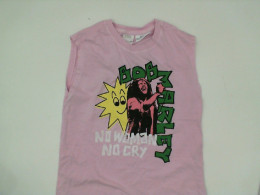 Pink children's sleeveless shirt