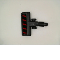 Vacuum head for use with vacuum cleaners