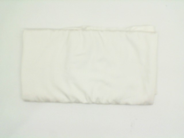 White sheet, size 180x200 White sheet, size 180x200